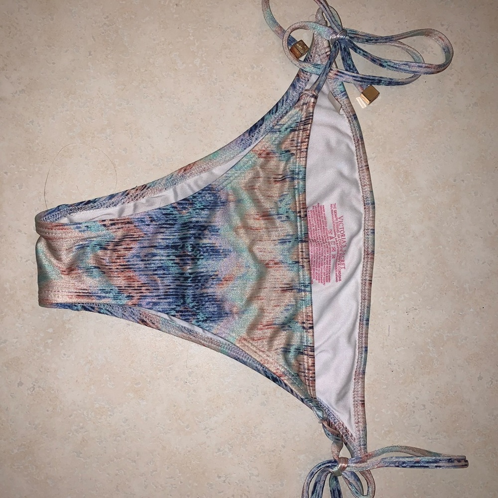 Victoria’s Secret bikini bottoms